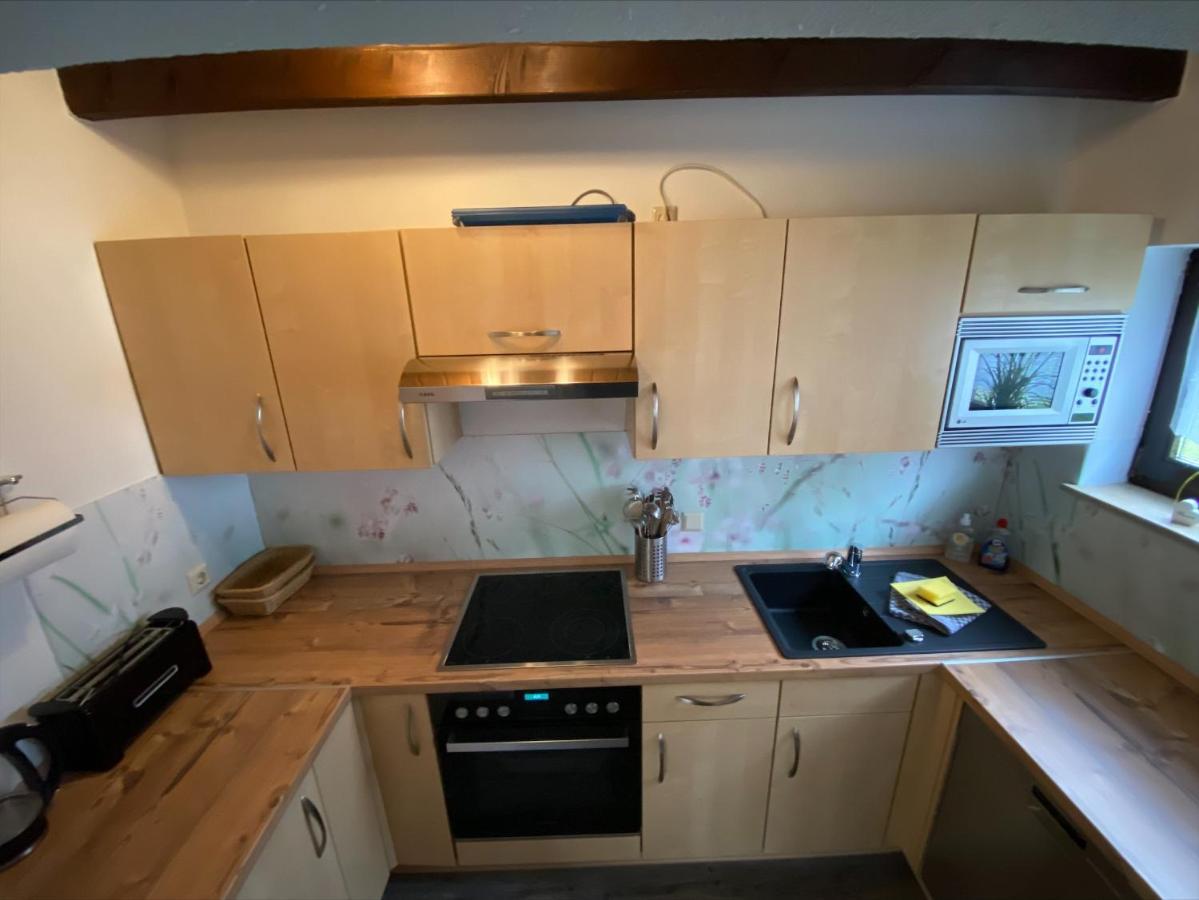 Helles Ferienhaus Im Landhausstil Fuer Bis Zu 10 Personen Frielendorf Exterior foto