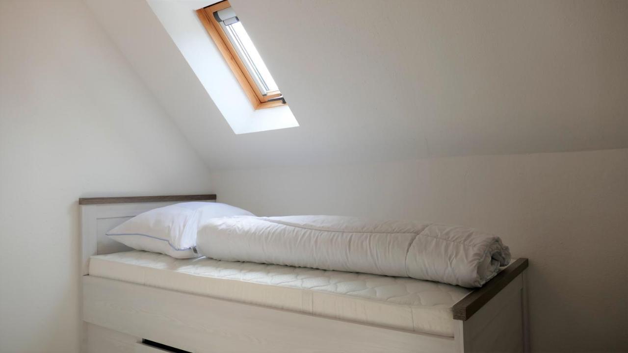 Helles Ferienhaus Im Landhausstil Fuer Bis Zu 10 Personen Frielendorf Exterior foto